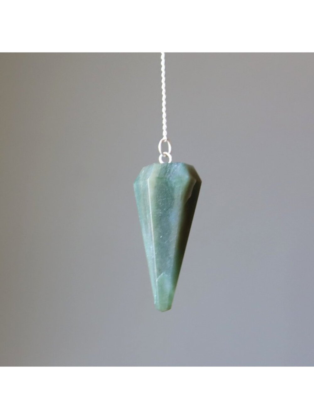Green Aventurine Pendulum Deep Dowsing Divination Stone Wealth Crystal Healing